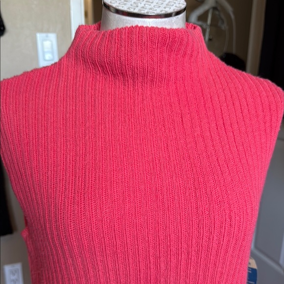 High Sierra Women’s Cotton Comfort Vibrant Coral Sleeveless Knit Top XL - Picture 2 of 9
